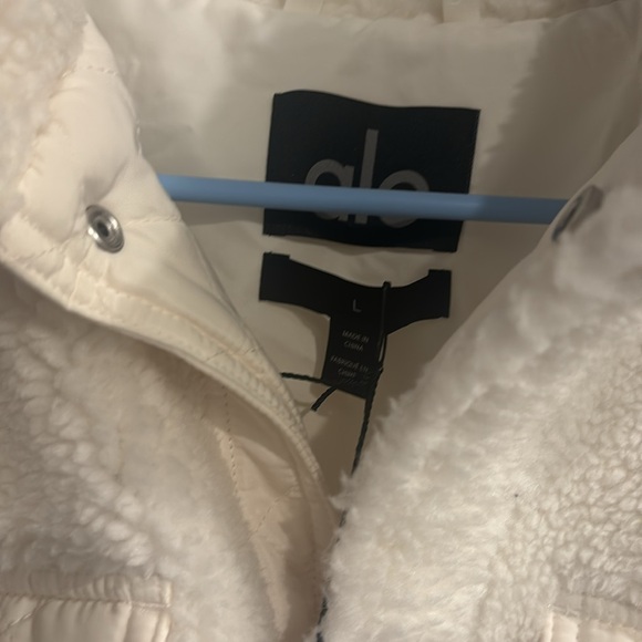 ALO Yoga White Teddy Jacket - Picture 7 of 9